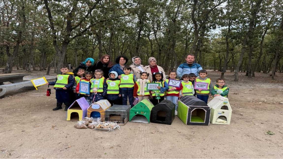 Velilerimizle El Ele :Bir Tas Su. Bir Kap Yemek